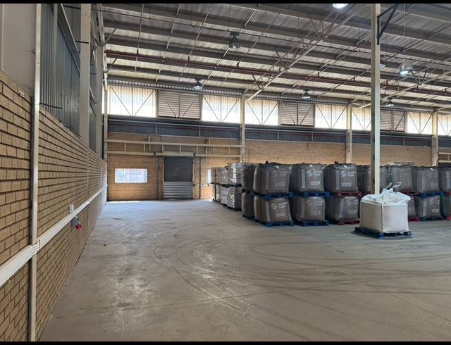 1,780M² WAREHOUSE TO LET IN HERMANSTAD